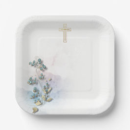 Weiche Aquarellfarben und goldfarbene Teller