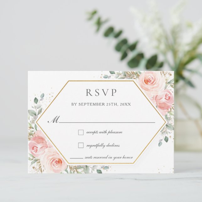 Weiche Blütenfarbe Rosa Blütengrün Hochzeit RSVP Karte (Stehend Vorderseite)