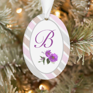Weiche Farbtöne Mit Monogramm, rosafarbener Streif Ornament