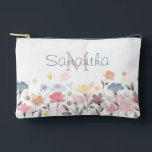 Weiche Hübsche Aquarellfarben Blume Personalisiert Zubehörtasche<br><div class="desc">Pastel Aquarell Blumenkunst. Schönheit und Eleganz.</div>