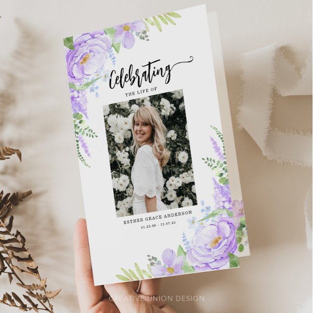 Weiche Lila Petalen Gedeckte Beerdigung Flyer (Von Creator hochgeladen)