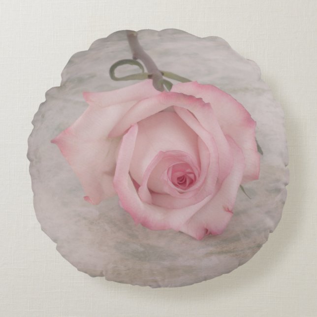 Weiche rosa Rosen-Blume Rundes Kissen (Vorderseite)