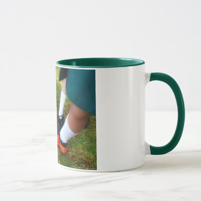 Weiche Schuhe u. Crocs Tasse (Rechts)