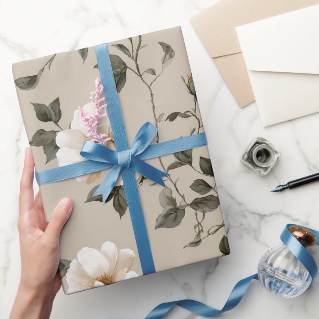 Weiche weiße Rose Beige Blumenmuster  Geschenkpapier (Schenken)