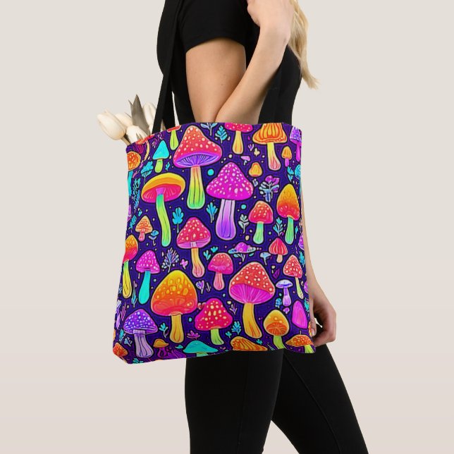 Weicher Nebel: Cartoon-Pilz-Patch Tasche (Von Nahem)