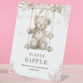 Weicher, neutraler Teddybär Pink Floral Diaper Raf Sockelschild