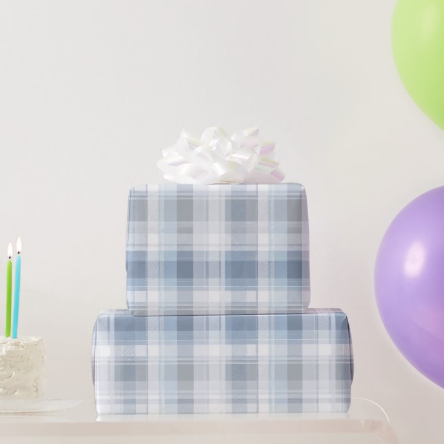 Weiches Blaugrau Küstennebel Karomuster Geschenkpapier (Partygeschenke)