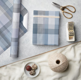 Weiches Grau Blau Ruhiges Nebel-Karomuster Geschenkpapier