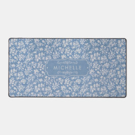 Weiches Pastellblau und Grauweiß Blumen Boho Muste Schreibtischunterlage