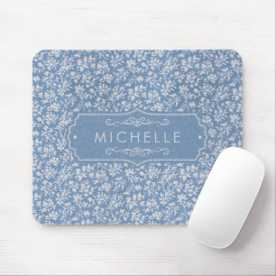 Weiches Pastellblau und Grauweißer Blumen-Boho-Mus Mousepad