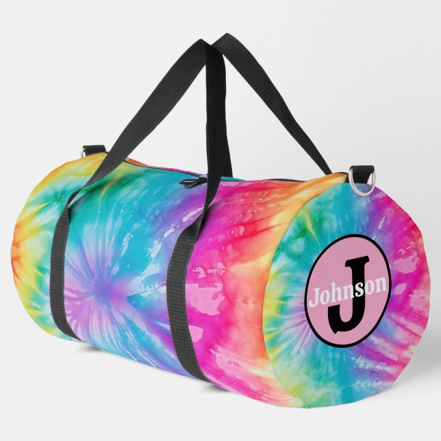 Weiches Regenbogen-Tie-Dye-Monogramm-Personalized- Duffle Bag (Linke Ecke)