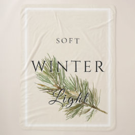 Weiches Winterlicht mit Kiefernzweig Sherpadecke