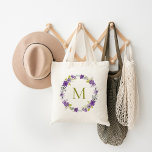 Weichteilblutdruckmonogramm Tragetasche<br><div class="desc">Maßgeschneiderte Totbeutel mit einem illustrierten, süß-weißlichen Blumenrahmen, personalisiert mit Ihrem Monogramm oder einem anderen Sondertext. Klicken Sie auf Anpassen, um Schriftart und Farben zu ändern, um Ihr eigenes, einzigartiges Design zu erstellen. Bezaubernd für überlieferte Geschenke!</div>