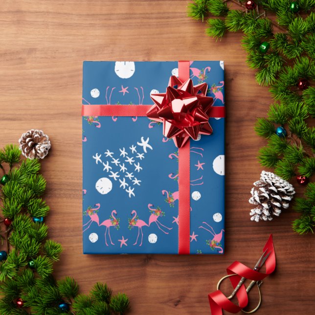 Weihnachten an der Küste Flamingo in Seashells Nav Geschenkpapier (Feiertagsgeschenk)