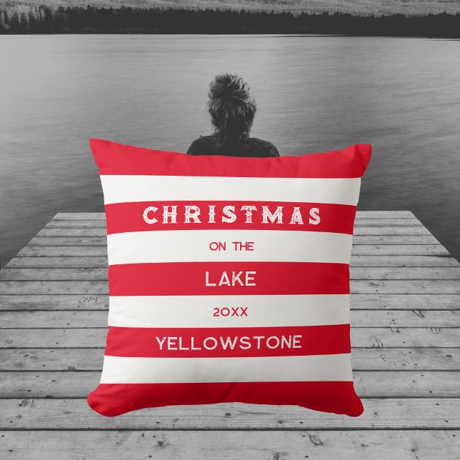 Weihnachten auf dem Red Nautical Strip Lake Kissen (Von Creator hochgeladen)