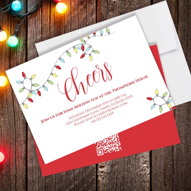 Weihnachten Beifall Farbige String Lights QR Code Einladung (Christmas holiday party invitation with festive string of lights. )