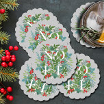 WEIHNACHTEN Berries und Grüne Weihnachten Untersetzer<br><div class="desc">Das Wort WEIHNACHTEN unter den Blätter und Beeren auf grauem Hintergrund (oder in jeder Farbe),  sind diese Untersetzer elegant für jeden Weihnachtsfeiertag. PASSENDE Artikel in unserem Geschäft.</div>
