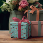Weihnachten Geschenkpapier<br><div class="desc">Weihnachtsdesign mit Gnomen, Weihnachtsmann und Schlitten</div>
