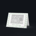 Weihnachten/Hanukkah-Foto - individuell zugeschnit Feiertagskarte<br><div class="desc">Individuell gestaltbare Weihnachtskarte,  zu der Sie Ihr eigenes Foto hinzufügen können. Sie können auch Ihren eigenen Text hinzufügen.</div>