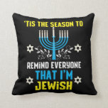 Weihnachten Hanukkah jüdischer Menorah-Spaß Kissen<br><div class="desc">Eine lustige Geschenkidee zum Weihnachtsfeiern. Das beste Weihnachtsgeschenk für Freunde und Familienmitglieder. Feiern Sie das Fest mit Ihren Lieben und lassen Sie sie alle lachen.Weihnachten Hanukkah jüdischer Menorah-Spaß</div>