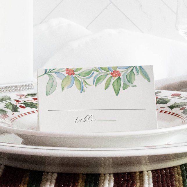 Weihnachten Hochzeit Platzkarte Wasserfarbenwelt (Winter wedding place cards feature unique watercolor Christmas art by Victoria Grigaliunas)