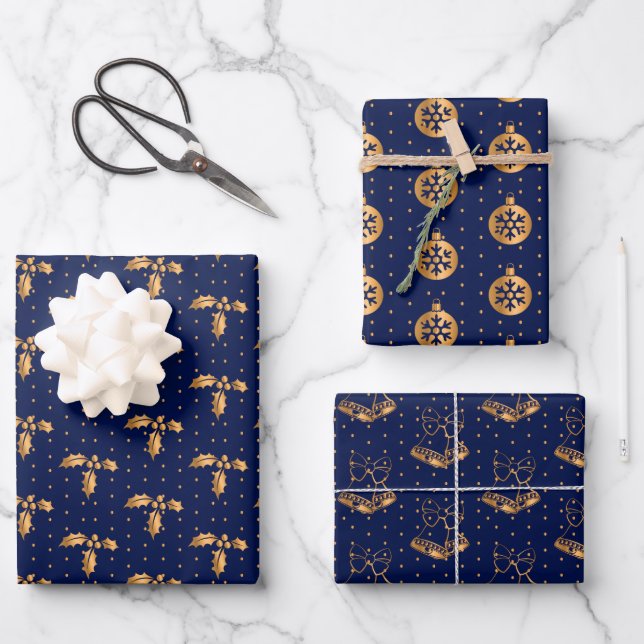 Weihnachten Holly, Baubles und Holly auf Navy Blue Geschenkpapier Set (Vorderseite)
