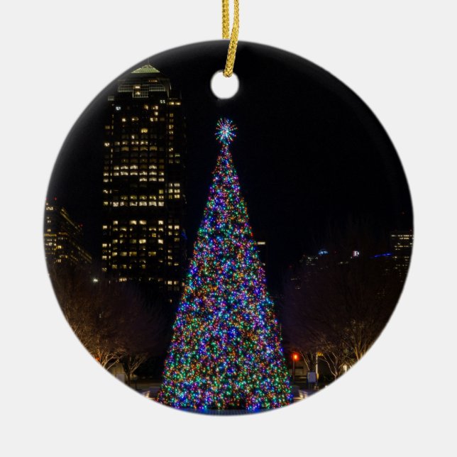 Weihnachten im Zentrum von Dallas Keramik Ornament (Vorne)
