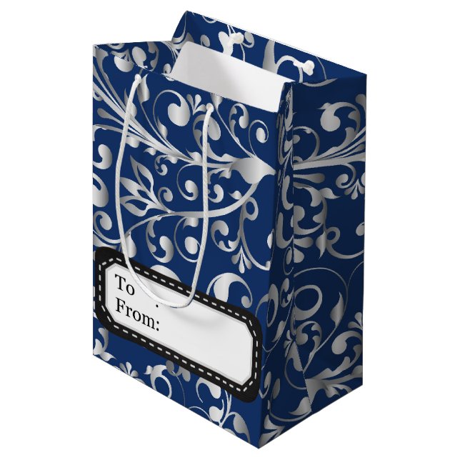 Weihnachten in Blau und Silber Mittlere Geschenktüte (Vorderseite Schrägansicht)