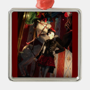 Weihnachten in New York Window Display Silbernes Ornament