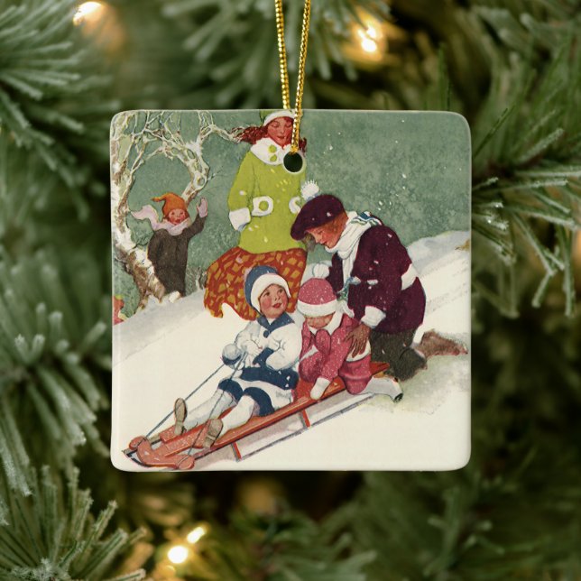 Weihnachten, Kinder Rodeln im Schnee Keramikornament (Baum)