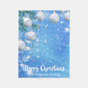 Weihnachten mit Silberschmuck und Sternen Fleecedecke