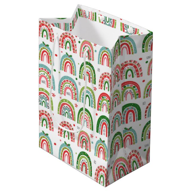 Weihnachten Modernes Regenbogenmuster Mittlere Geschenktüte (Vorderseite Schrägansicht)