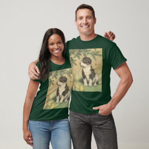 Weihnachten, Niedlicher Welpe unter Weihnachtsbaum T-Shirt