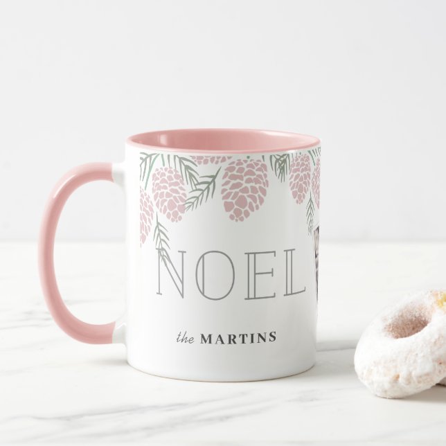 WEIHNACHTEN Pink Pine Cone Weißes Foto Tasse (Mit Donut)