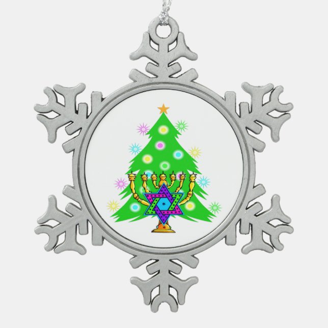Weihnachten und Chanukka zwischen Schneeflocken Zinn-Ornament (Vorderseite)
