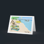 Weihnachten und Reindeer Beach Urlaub<br><div class="desc">Humorvolle Weihnachtskarte. Cartoon von Santa und seine Rentiere auf einem sonnigen tropischen Strand Urlaub. Shirless Santa Clause in roten Schwimmstämmen ist auf den Wellen reiten. Ein Rentier läuft mit einem Surfbrett. Andere Rentiere bräunen oder lesen auf dem Sand. Der Titel lautet "Weihnachten Tide". Im Innern der Karte: "Herzliche Urlaubswünsche." Der...</div>