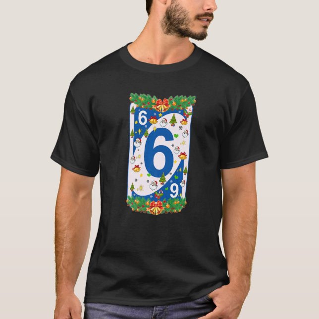 Weihnachten Uno Karten Weihnachtsbaum T-Shirt (Vorderseite)