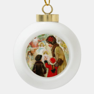 Weihnachten Vintage-Frau und Kinder beim Schaufens Keramik Kugel-Ornament