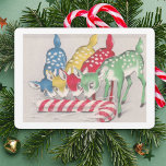 Weihnachten Vintager Rentier essen eine Candy Cane<br><div class="desc">Weihnachts farbenfroher Rentier,  der eine Candy Cane Ferienkarte isst.</div>