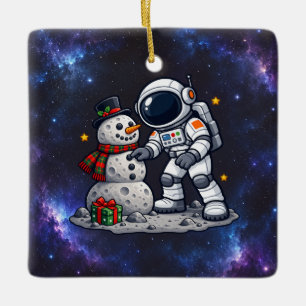 Weihnachts-Astronaut baut einen Mond-Schneemann Keramikornament