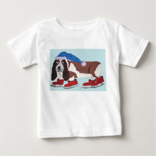 Weihnachts-Basset Hound auf Schlittschuhen Baby T-shirt