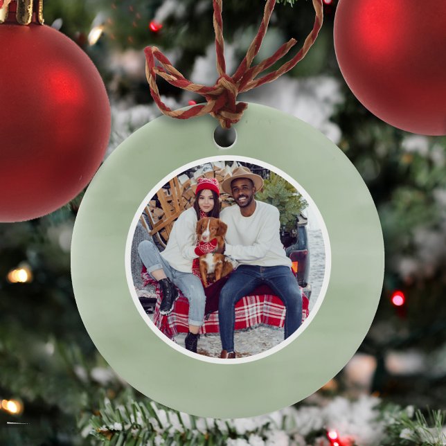 Weihnachts-Foto Classic Green Script Keramik Ornament (Simple green photo holiday ornaments)