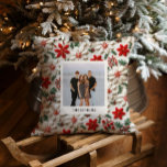 Weihnachts-Foto Personalisiert Kissen<br><div class="desc">Dieses elegante Weihnachts-Foto-Dekorationskissen der Familie wird definitiv Teil Ihres Urlaubs-Dekors und ein Hingucker sein. Fügen Sie Ihr Lieblings-Foto hinzu und erleben Sie gepflegte Momente,  was den Urlaub besonders macht. Matching-Elemente in unserer eleganten Botanischen Weihnachtskollektion</div>