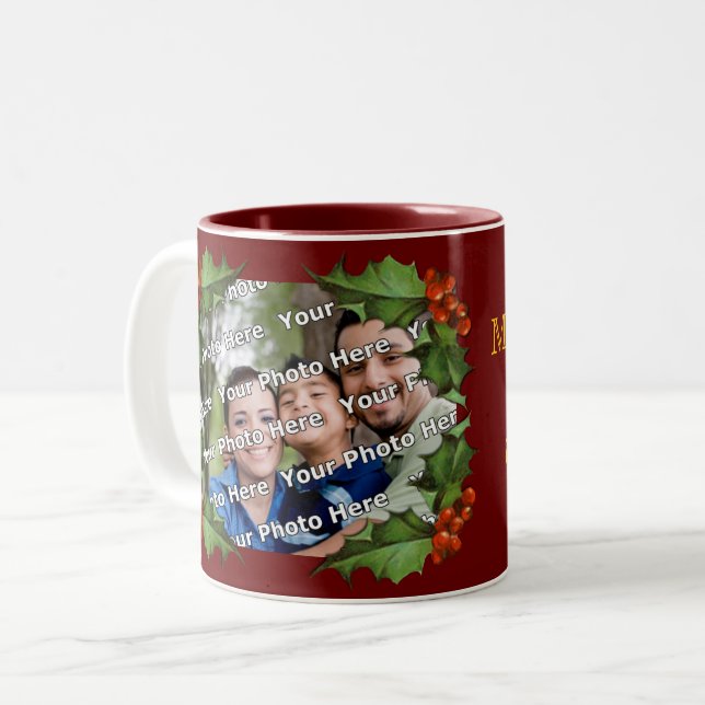Weihnachts-Foto-Tasse Holly and Berries Zweifarbige Tasse (Vorderseite Links)