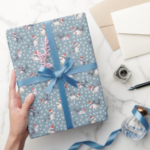 Weihnachts-Haie & Schneeflocken auf Hellgrau-Blau Geschenkpapier