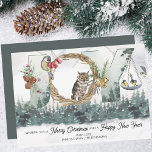 Weihnachts Joy Woodland Forest Nature Ankündigung<br><div class="desc">Weihnachtskarte mit dekorativen Buchstaben und Feiertagsgruß. Dieses naturlich inspirierte Aquarelldesign besticht durch das Wort JOY über einen Waldwald und ist mit Vögeln,  Winterbeeren,  festlichem Grün und Kiefernzäunen dekoriert.</div>