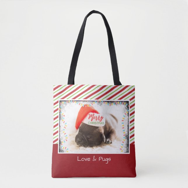 Weihnachts-Mops in Weihnachtsmannmütze mit Weihnac Tasche (Vorderseite)