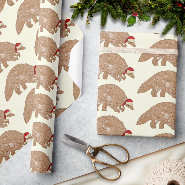 Weihnachts-Pangolin Eine Weihnachtsmannmütze trage Geschenkpapier (Christmas pangolin wearing santa hat pattern wildlife holiday wrapping paper )
