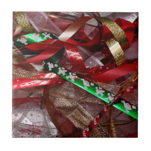 Weihnachts-Ribbons Red Green und Gold Holiday Fliese