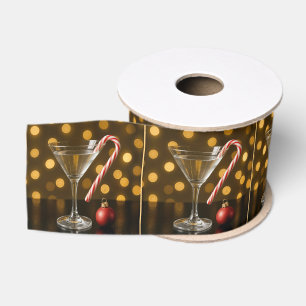 Weihnachts-Schleifen-Haken an einem Martini-Glas Ripsband